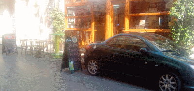 Kavouras Exarchia 10 kalamakia 2 beers 10 euro